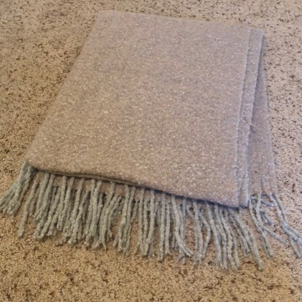 Shiraleah Chicago Blanket Scarf Large 89" x 32"